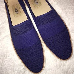 UGG SAMMY KNIT AND LEATHER SLIP ON SZ 9
